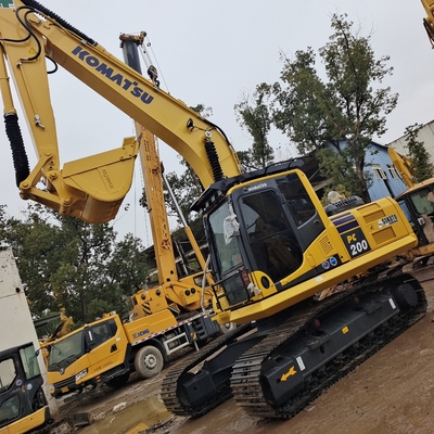 KOMATSU PC200-8 오리지널 밸브와 함께 우수한 사용 상태의 수압 발굴기