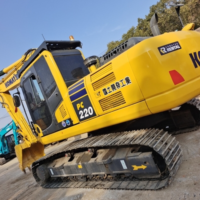 사용된 코마쓰 PC220-8 부착기 1.2cbm 버킷 용량과 SAA6D107E-1 엔진