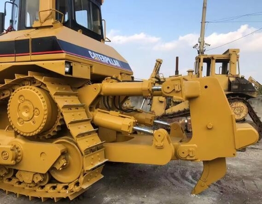 상하이에서 중고 D9N Caterpillar 볼도저 13.5 도징 용량 지금