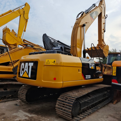 CAT 323D2L 사용중인 수압 건설기계 발굴기, 작동량 32300kg