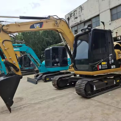 작은 크기의 사용 된 Caterpillar 307D 발굴기 7193KGS 운영 무게와 설계