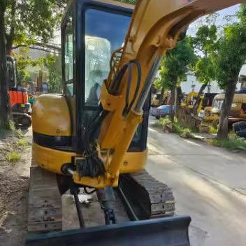 303cr 발굴기 사용 Caterpillar Cat 303cr 소형 발굴기 현장 준비