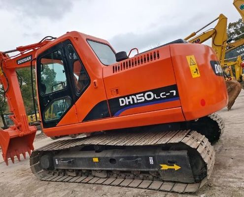 사용 된 DOOSAN DH150LC-7 발굴기 0.75 버킷 용량 및 13900 운영 무게